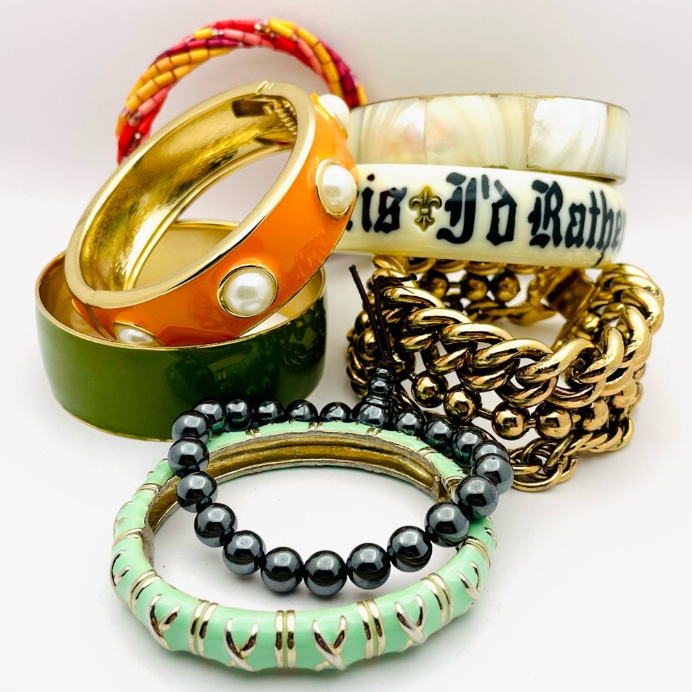 Lot of 8 Fashion Bracelets Mixed Styles Colors Textures Women